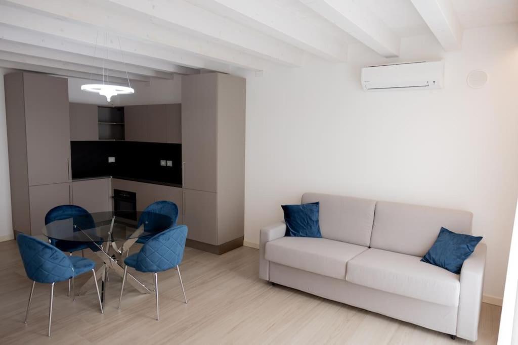Apartment-Boutique Stella Cittadella Bagian luar foto